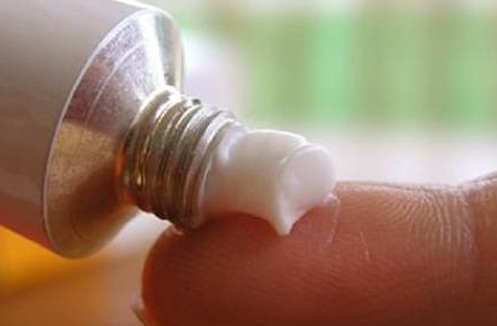 Pharmaceutical Grade Raw Materia Clobetasol Propionate Powder Pharmaceutical Grade Raw Materia Clobetasol Propionate Powder